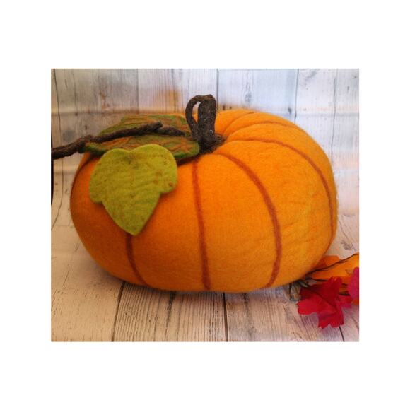 Extra Large Sheeps Wool Felted Pumpkin Hand Pressed Made in Nepal - Picture 1 of 3